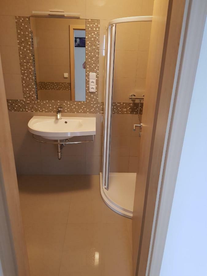 Newly Built Apartment 5 With Balcony Near Center Brünn Exterior foto